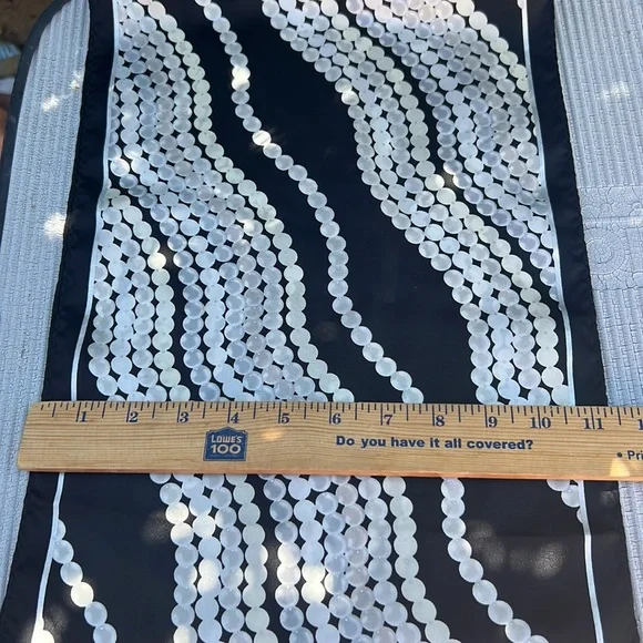 Rare** Vintage Oscar De La Renta Silk Scarf